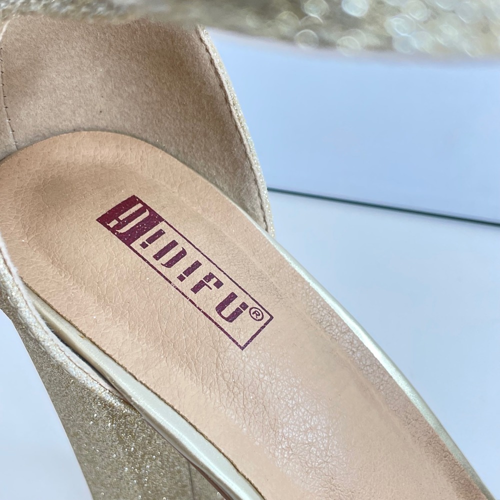 IDIFU Womens Gold Glitter Pointed Toe Ankle Strap Block Heel Pumps Shoes Size 10 - Picture 3 of 7